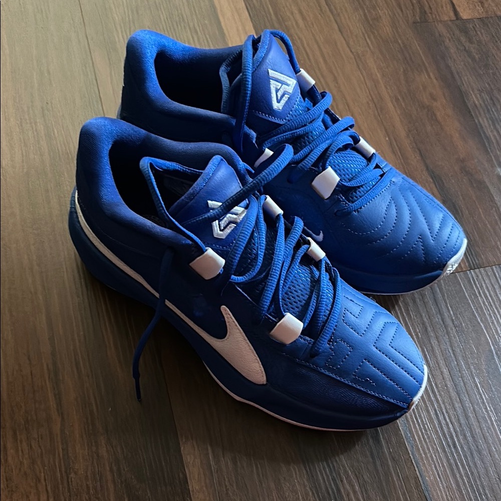 Nike Blue and White Sneakers Athletic Performance